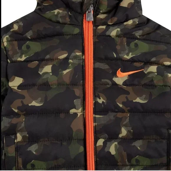 NWT Boys Nike mid-weight camo puffer coat with pockets - Picture 2 of 2